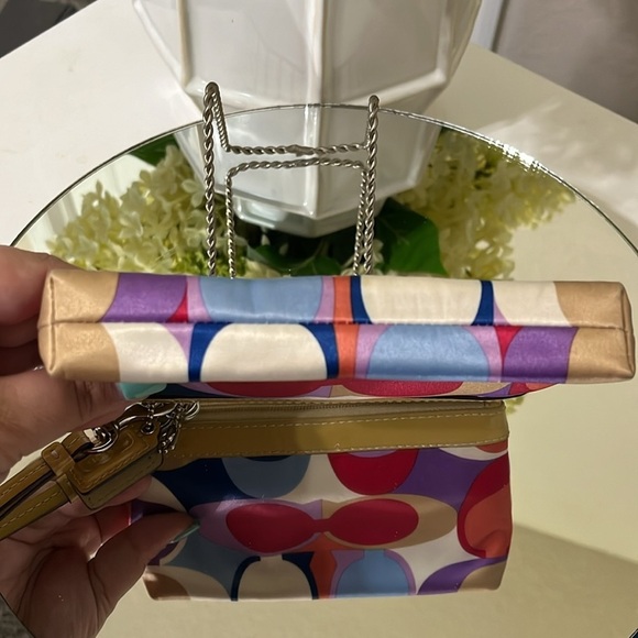 Coach Poppy Wristlet Purse, Vintage - Picture 11 of 13